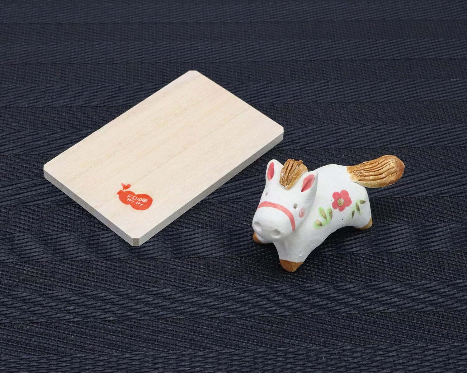 みる☆ 令和8年 干支飾り【ほのぼの午飾り 親子午】2026年 Amazon.co.jp: クラフトマンハウス 2026年(令和8年) 干支 午年